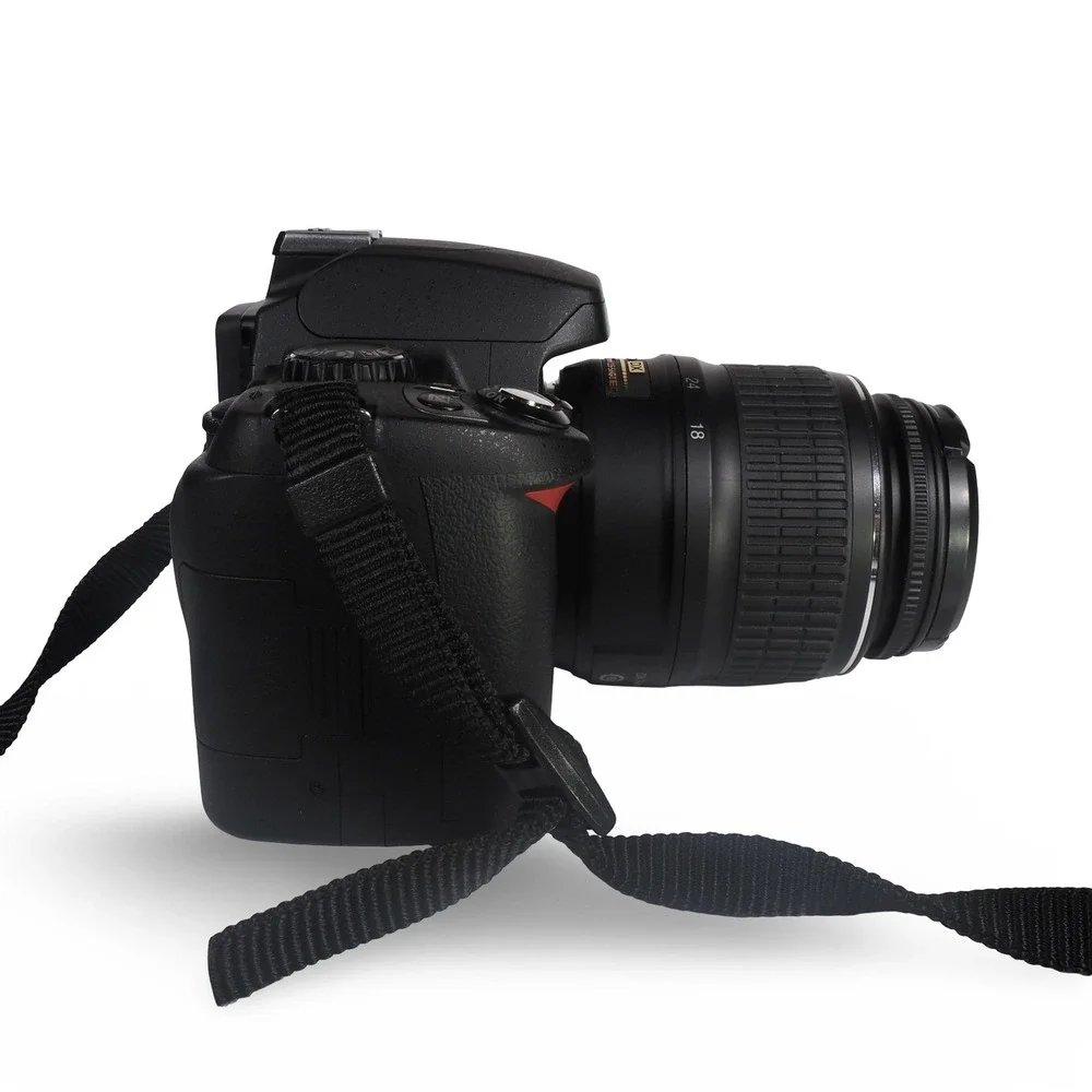 Nikon D40 DSLR Camera Bundle Shutter Count 109 Black‎ 18-55mm 55-200mm Lenses